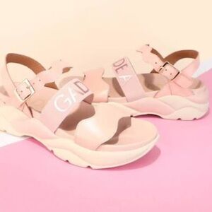 GADEA BY LODI  Leather Sport 
Flatform Sandal  size 7 NWB